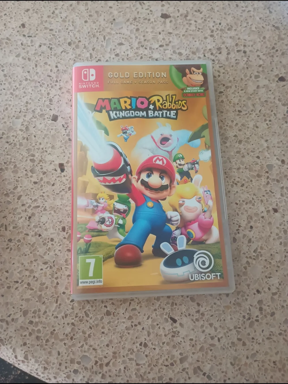 Nintendo Switch Mario + Rabbids Kingdom Battle - Gold Edition (Yellow/Red)